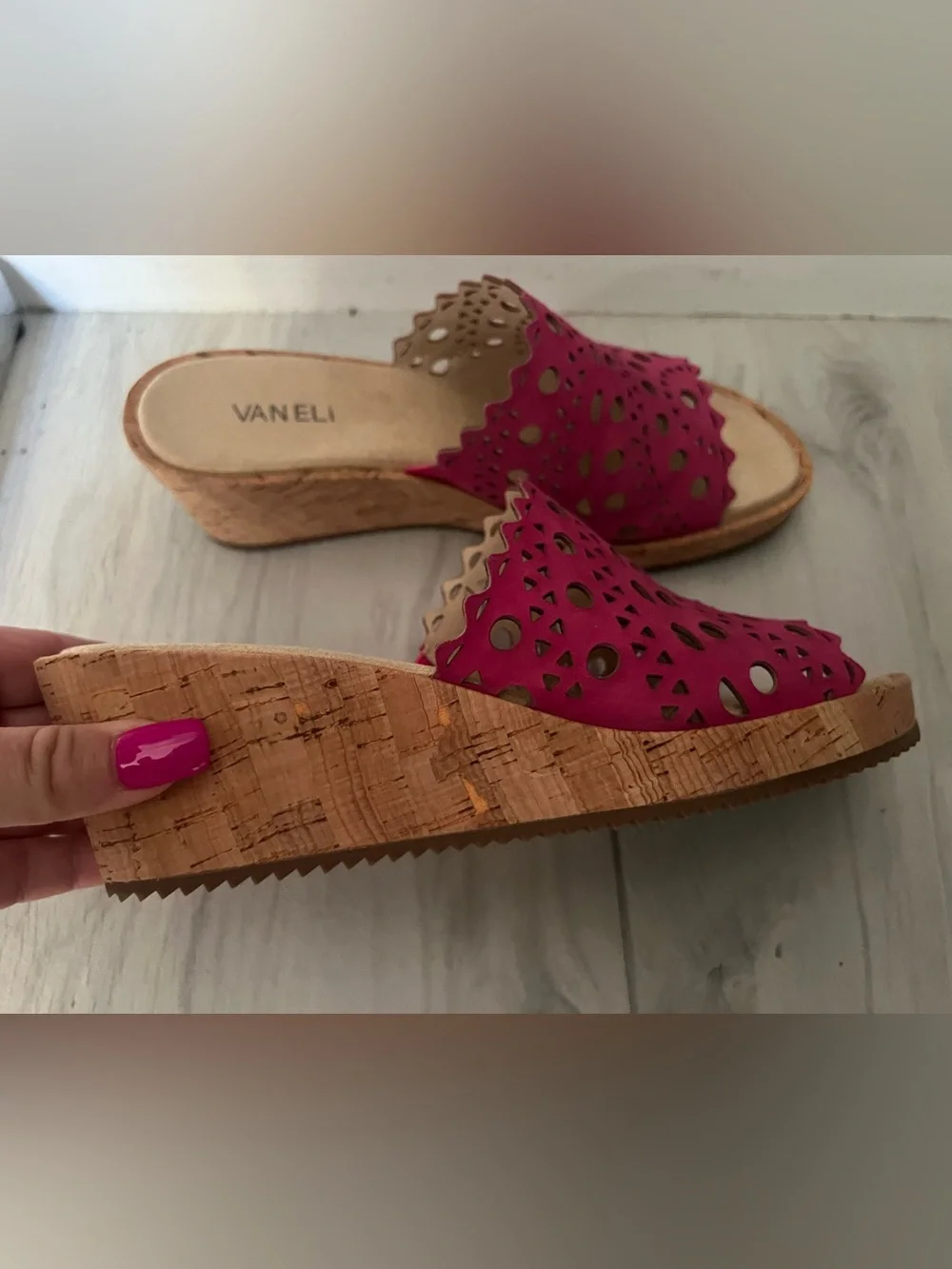 Vaneli Fuchsia Laser-Cut Slide wedge sandals - Picture 4 of 5
